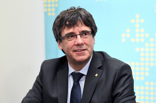 Tây Ban Nha ngăn ông Puigdemont được bầu lại làm Thủ hiến Catalonia ảnh 1