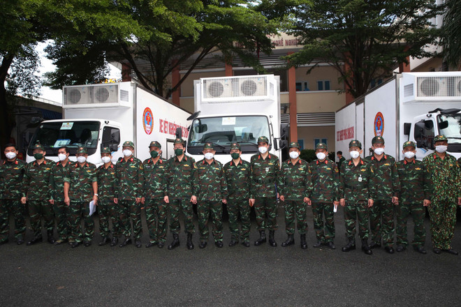 Bộ Quốc phòng điều 3 xe xét nghiệm PCR hỗ trợ tỉnh Tây Ninh chống dịch ảnh 1