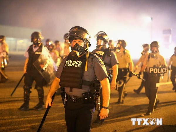 [Video] Mỹ ban bố tình trạng khẩn cấp trước phán quyết vụ Ferguson ảnh 1