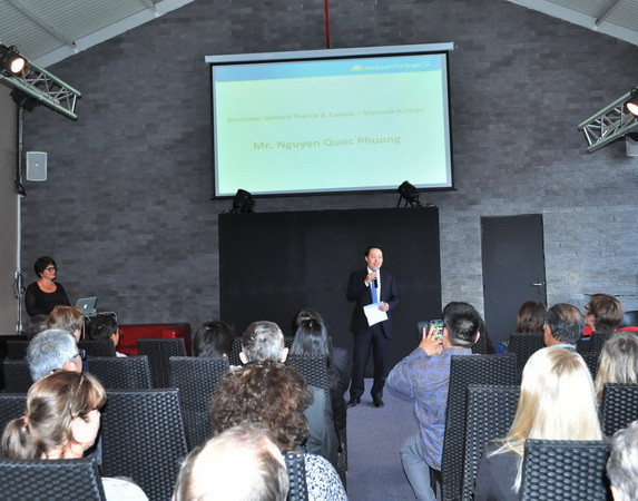 Vietnam Airlines đặt mục tiêu đạt doanh thu hơn 3 tỷ euro năm 2016 ảnh 1