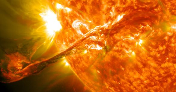 Người dùng có thể hứng chịu “ngày tận thế Internet” vì bão Mặt trời ảnh 1