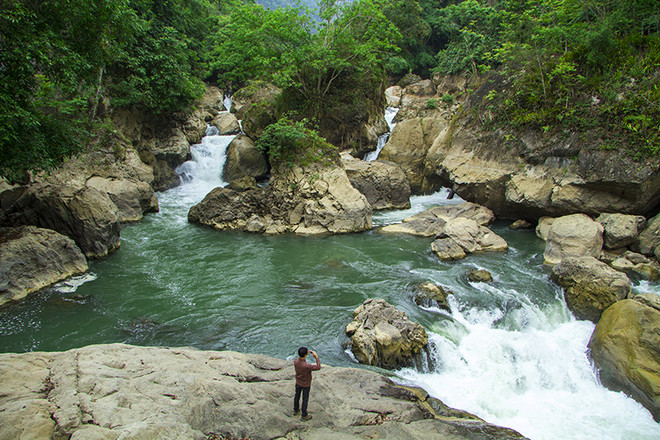 Hồ Ba Bể - viên ngọc bích của vùng núi rừng Ðông Bắc ảnh 5