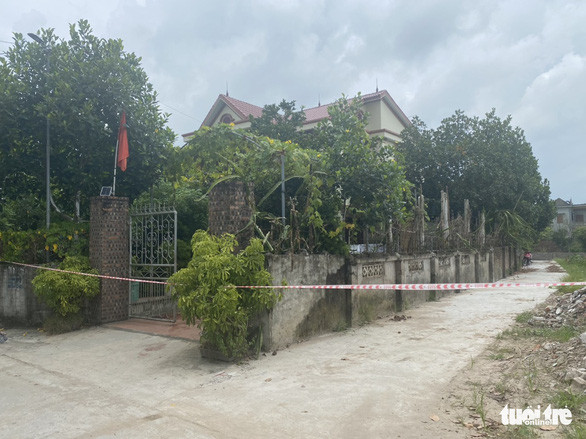 Hải Dương: Một đối tượng xông vào nhà chém gục 2 vợ chồng ảnh 1