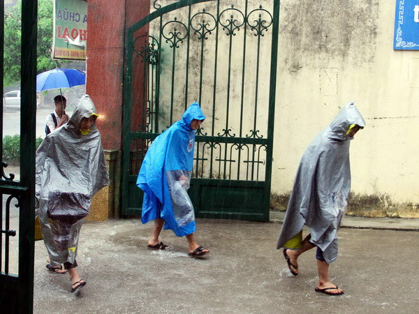 Đêm 1/7, Bắc Bộ và Hà Nội có mưa vừa, mưa to, có nơi mưa rất to ảnh 1