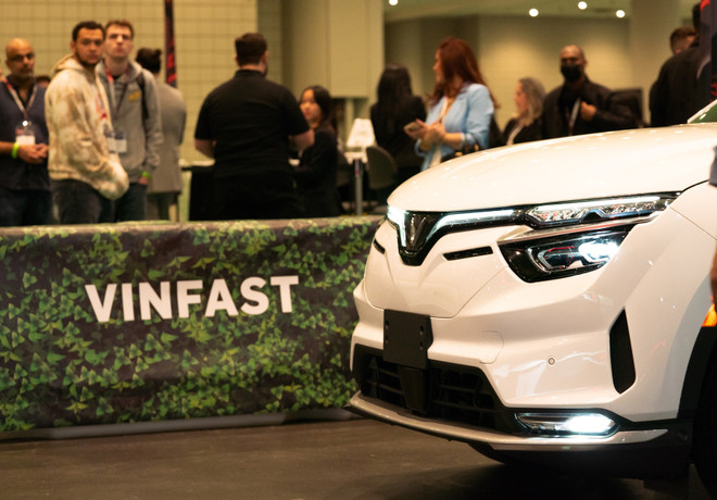VinFast và Electrify America hợp tác cung cấp dịch vụ sạc cho xe điện ảnh 1