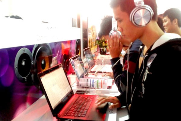 Hoàn tất việc hàn tuyến cáp quang biển quốc tế AAG vào ngày 30/7 ảnh 1