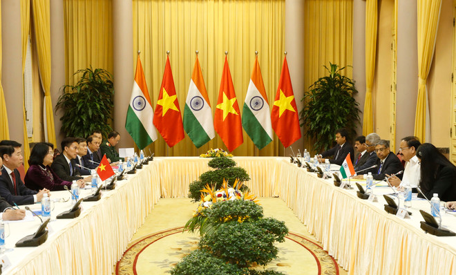 Phó Chủ tịch nước Đặng Thị Ngọc Thịnh hội đàm với Phó Tổng thống Ấn Độ ảnh 1