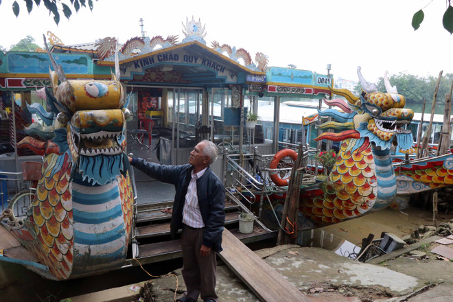 Nhiều thuyền chở khách du lịch trên sông Hương đồng loạt "nghỉ hưu" ảnh 2