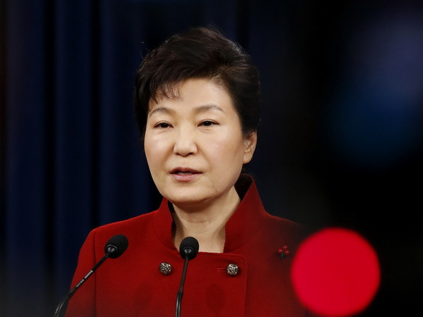 Bà Park Geun-hye phát biểu tại Seoul ngày 13/1/2016. (Nguồn: EPA/TTXVN) Yonhap dự kiến thời gian bà Park Geun-hye rời khỏi phủ tổng thống ảnh 1
