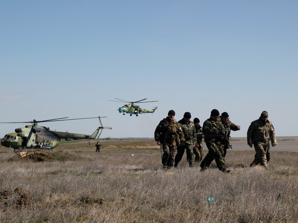 Nga yêu cầu Ukraine giữ an ninh cho cơ quan ngoại giao ảnh 1