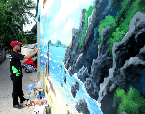 Quảng Ngãi: Thêm một con đường bích họa rực rỡ ở huyện đảo Lý Sơn ảnh 3