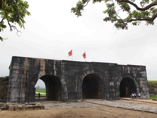 Bước đầu làm rõ quy mô, cấu trúc hào thành phía Bắc Thành Nhà Hồ ảnh 1