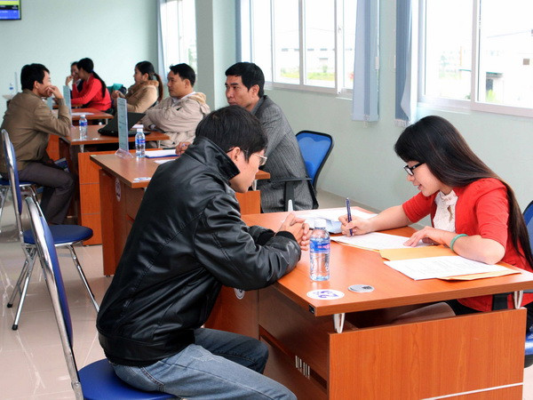 Khai trương Trung tâm giới thiệu việc làm tại miền Trung ảnh 1