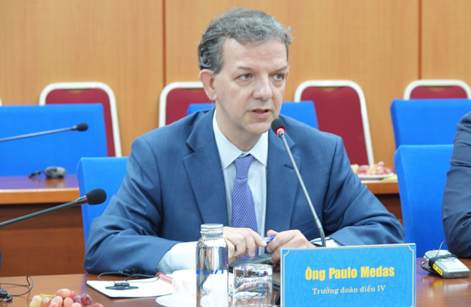 Ông Paulo Medas, Trưởng Đoàn tham vấn Điều khoản IV của IMF. (Ảnh: BTC/Vietnam+) vnp_2.JPG