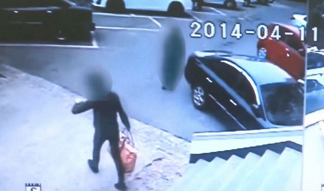 Kết tội giết người người cha làm con chết ngạt để chơi game ảnh 2