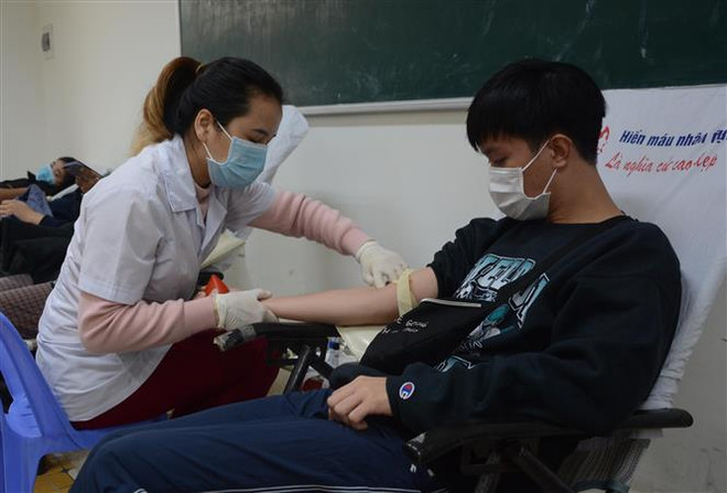 Tiếp nhận hơn 500 đơn vị máu trong Ngày hội "Chủ nhật đỏ" tại Đà Nẵng ảnh 1