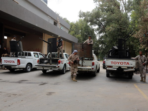 Chính phủ Philippines khuyến cáo công dân rời Libya ảnh 1