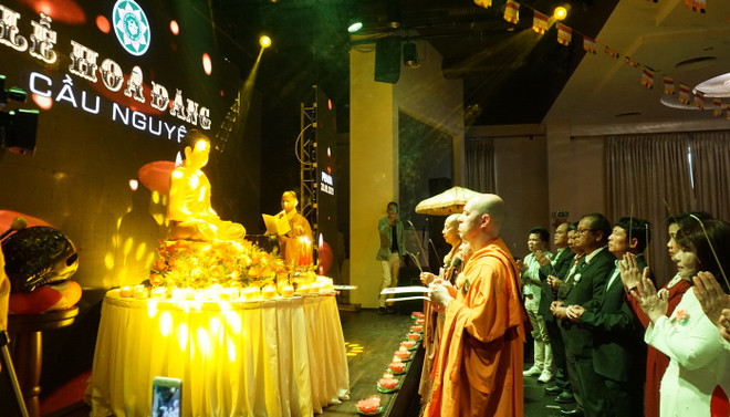 Tiếp nối đạo nghĩa tri ân của người Việt trong Đại lễ Vu Lan tại Séc ảnh 2