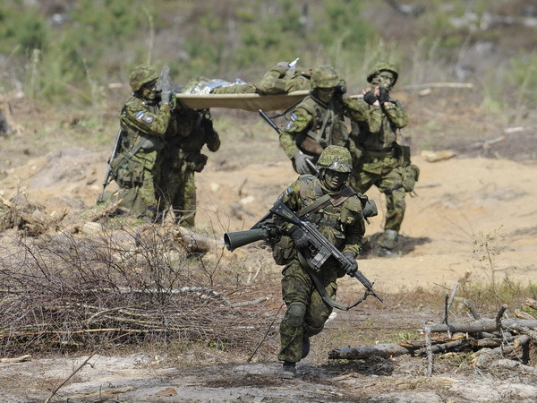 Tướng Anh: NATO không phải là đối thủ của Liên bang Nga ảnh 1