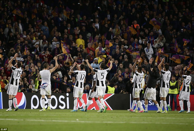 Barcelona câm lặng tại Nou Camp, Juventus thăng hoa phòng ngự ảnh 1