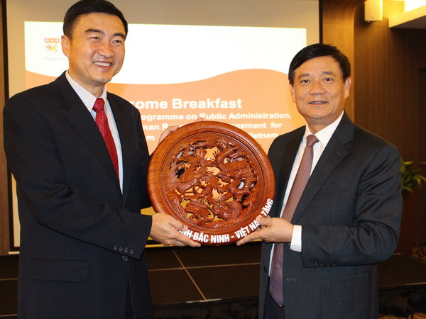 Việt Nam học hỏi kinh nghiệm về hành chính công của Singapore ảnh 1