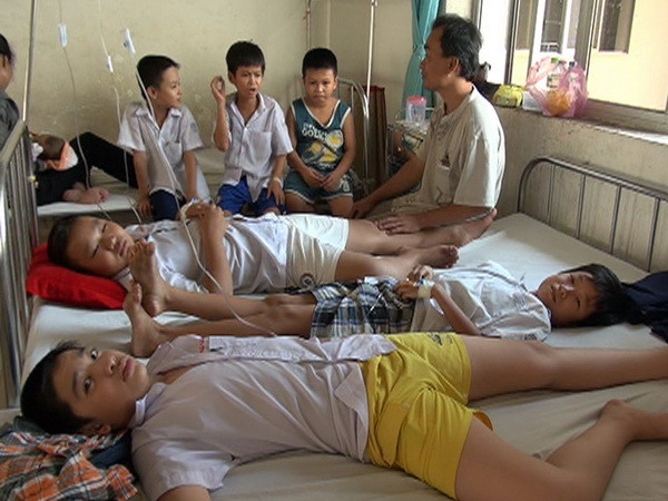 Bà Rịa-Vũng Tàu: 33 học sinh bị ngộ độc thực phẩm phải nhập viện ảnh 1