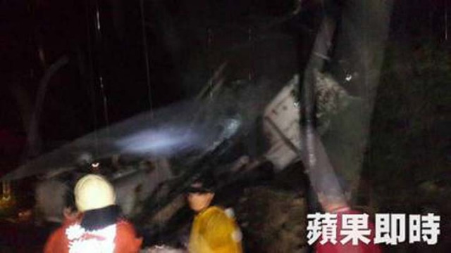 Ảnh, video hiện trường vụ tai nạn máy bay nghiêm trọng ở Đài Loan ảnh 2