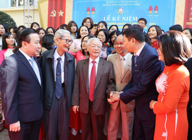 TBT, Chủ tịch nước dự kỷ niệm 70 năm thành lập Trường Nguyễn Gia Thiều ảnh 1