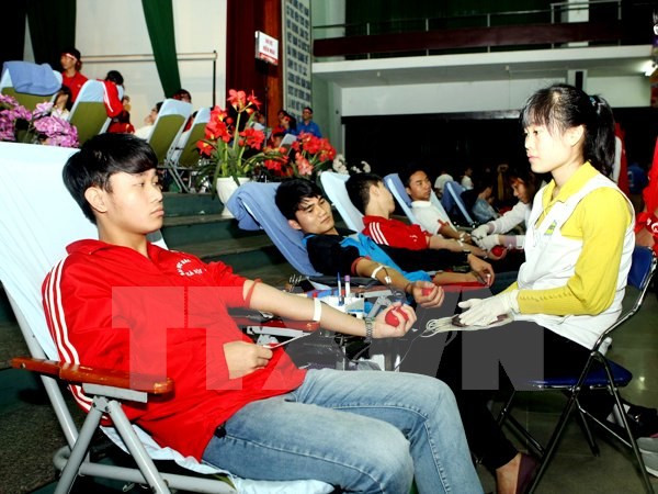 Lễ hội Xuân Hồng năm 2015 kỳ vọng tiếp nhận 8.000 đơn vị máu ảnh 1