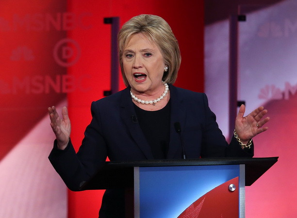 FBI xác nhận điều tra thư điện tử của cựu Ngoại trưởng Clinton ảnh 1