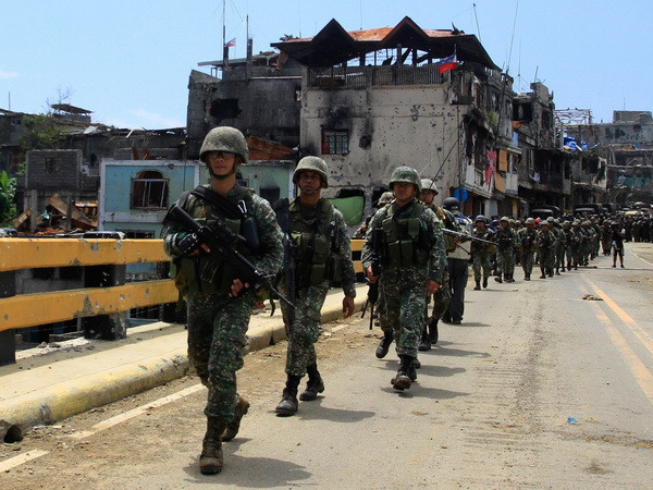 Philippines kiểm soát căn cứ quan trọng của phiến quân thân IS ảnh 1