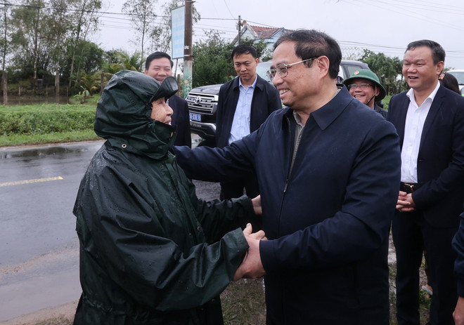 Thủ tướng khảo sát một số công trình dự án trọng điểm tại Phú Yên ảnh 2