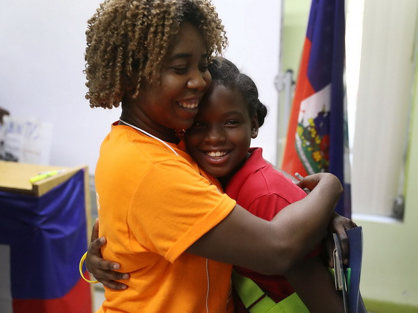 Mỹ gia hạn chương trình bảo vệ đặc biệt đối với người di cư ảnh 1