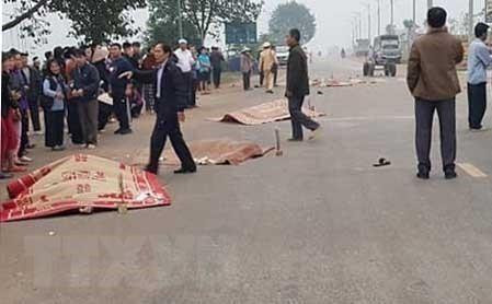 Xe khách đâm đoàn đưa tang làm 7 người chết chạy với tốc độ 78km/giờ ảnh 1