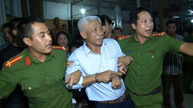 Khởi tố đối tượng giang hồ cộm cán tại khu du lịch biển Hải Tiến ảnh 1