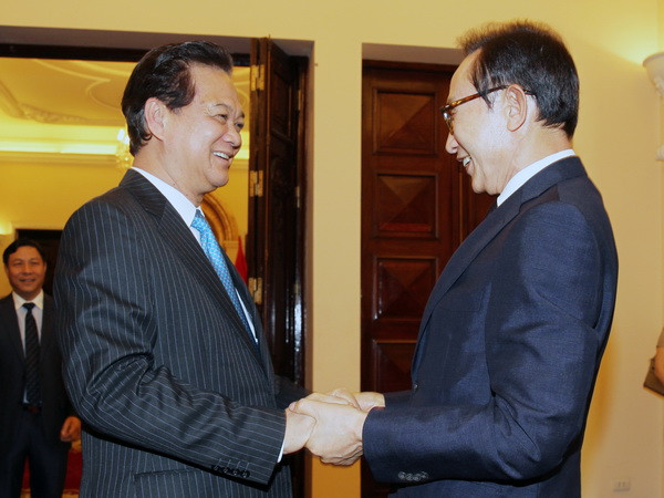 Thủ tướng tiếp nguyên Tổng thống Hàn Quốc Lee Myung-bak ảnh 1