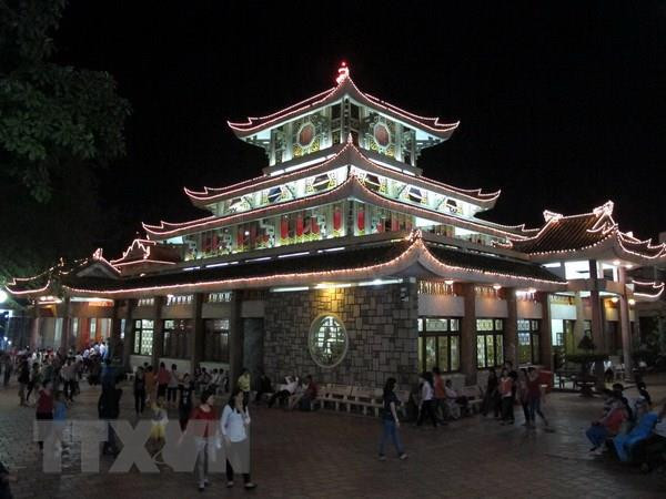 Xử lý nghiêm đối tượng chèo kéo du khách ở Lễ hội Vía Bà Chúa Xứ ảnh 1