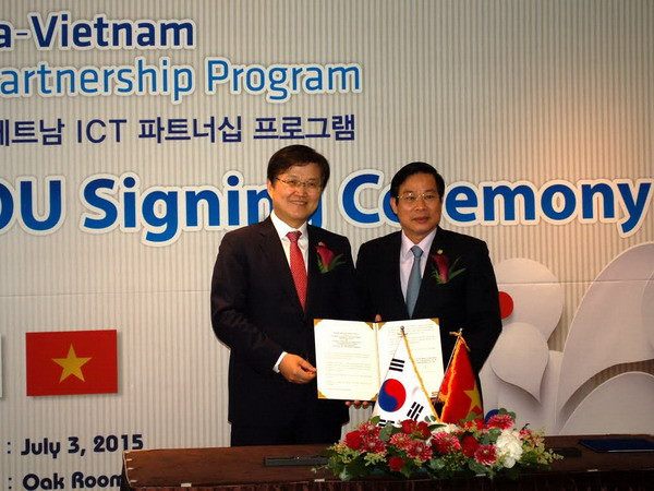 Việt Nam-Hàn Quốc ký thỏa thuận hợp tác công nghệ thông tin ảnh 1