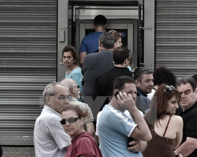 Hiệp hội ngân hàng Hy Lạp: Các ngân hàng chỉ có sẵn 1 tỷ euro ảnh 1