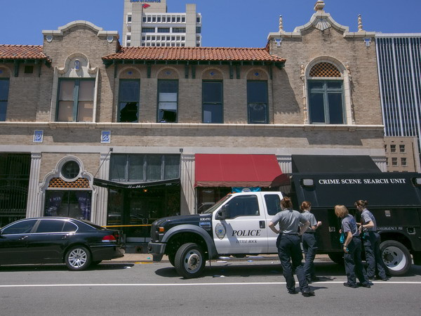 Vụ xả súng hộp đêm ở Mỹ: Số người bị thương lên tới 28 người ảnh 1