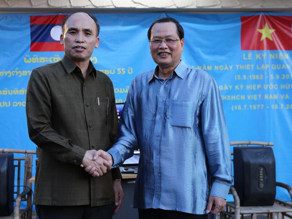 Đại sứ quán Việt Nam và Lào tại Singapore giao lưu hữu nghị ảnh 1