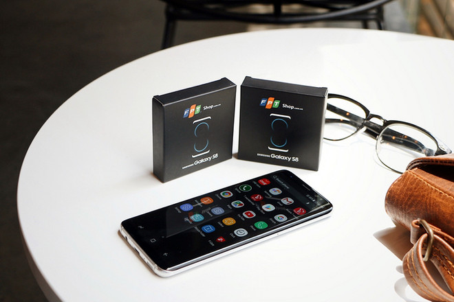 “Tín đồ” Samsung nô nức đặt hàng mua Galaxy S8/S8 Plus chính hãng ảnh 1