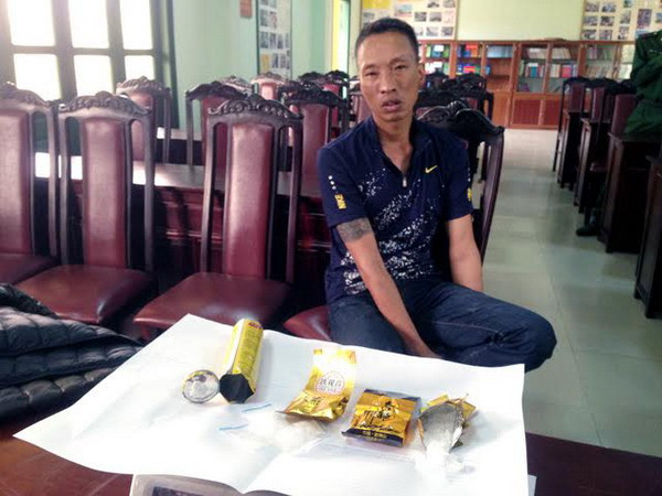 Quảng Ninh bắt đối tượng vận chuyển ma túy bằng bình gas mini ảnh 1