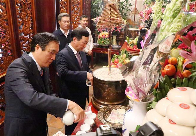 Dâng hương tưởng niệm các Vua Hùng trước thềm Năm mới Quý Mão 2023 ảnh 3