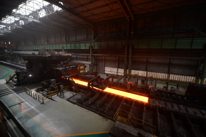 Tập đoàn thép Tata Steel của Ấn Độ cân nhắc bán các nhà máy ở Anh ảnh 1