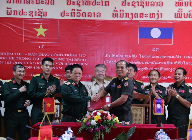 Quân đội Việt Nam giúp Lào nâng cao chất lượng khám chữa bệnh từ xa ảnh 1