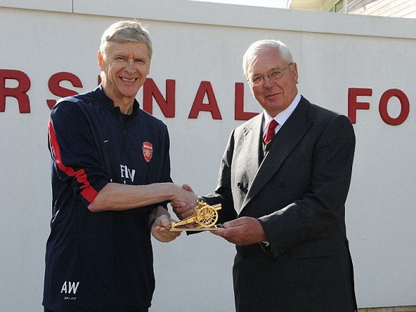 Arsenal thảm bại trước Chelsea trong ngày vinh danh Wenger ảnh 4