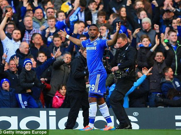 Arsenal thảm bại trước Chelsea trong ngày vinh danh Wenger ảnh 2