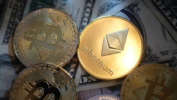 Bitcoin hay Ethereum sẽ “nhanh chân” chạm các ngưỡng kỷ lục mới trước? ảnh 1