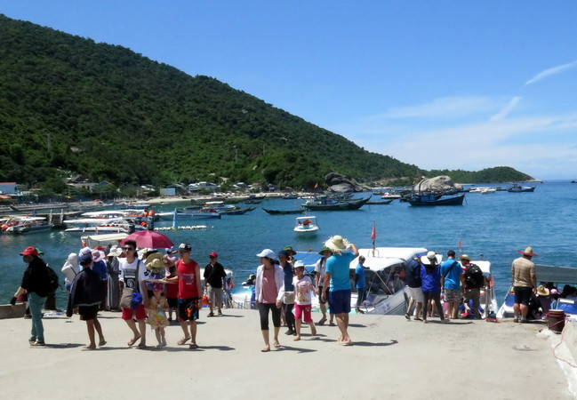 Hà Nội: Lượng khách đăng ký tour du lịch Hè tăng đột biến ảnh 1